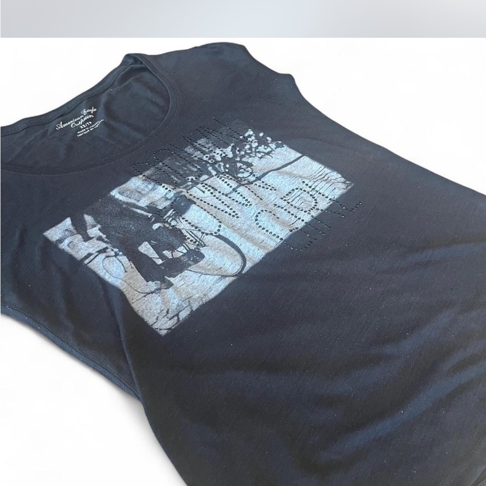 Women’s American Eagle Outfitters Black Graphic Tee with a grunge vibe